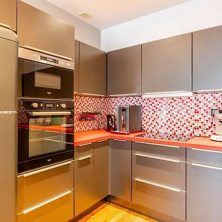 Bel Dans Le Centre Historique Avec Wi-fi Et Toutes Les Commodités Apartamento